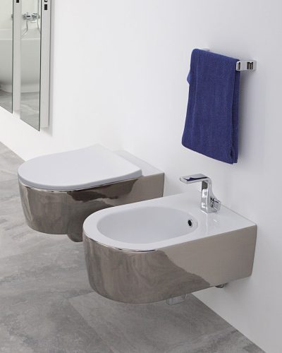 Wc školjke in bideji